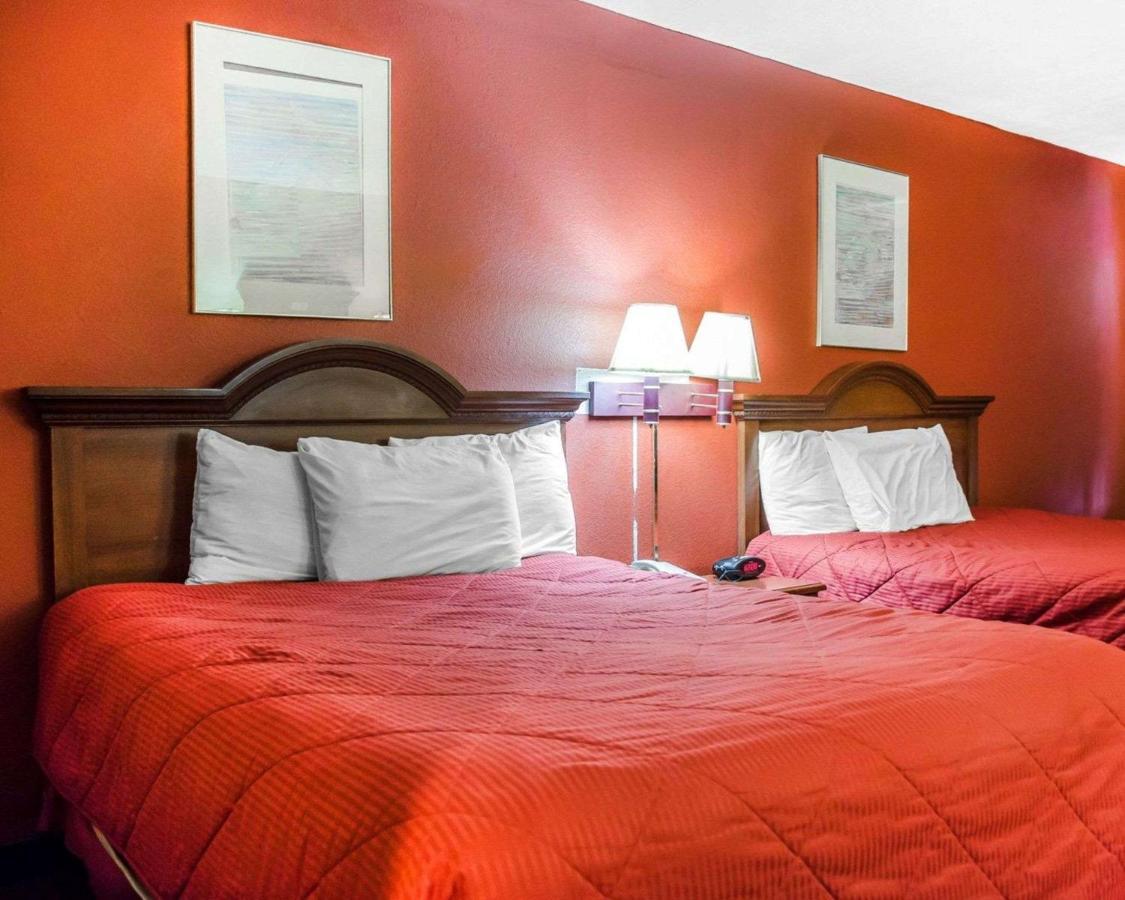 Rodeway Inn Harrisburg Exteriér fotografie