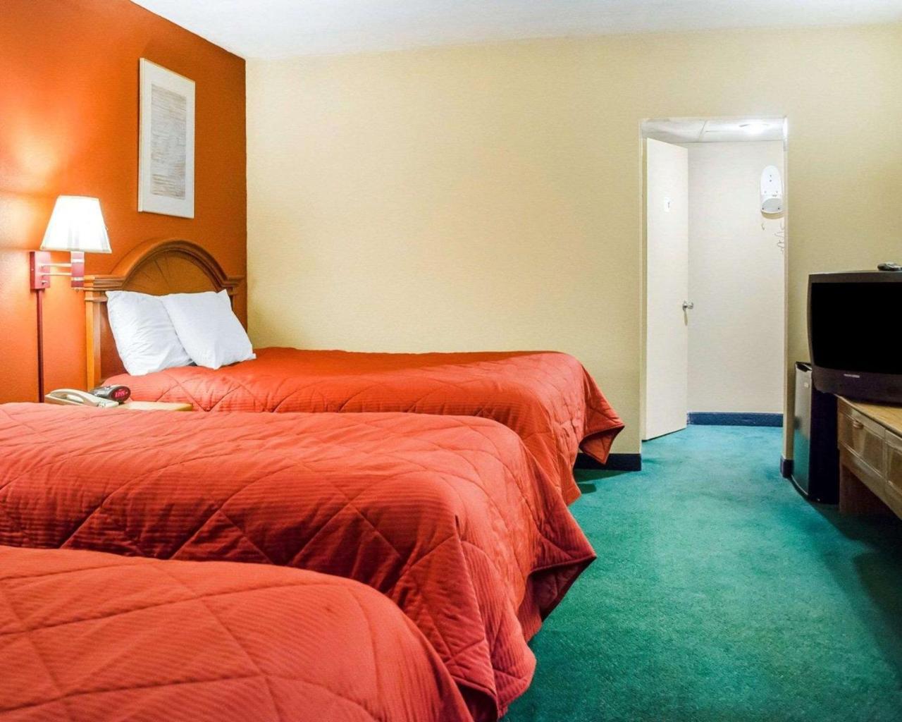 Rodeway Inn Harrisburg Exteriér fotografie