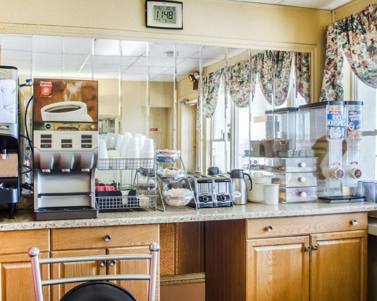 Rodeway Inn Harrisburg Exteriér fotografie