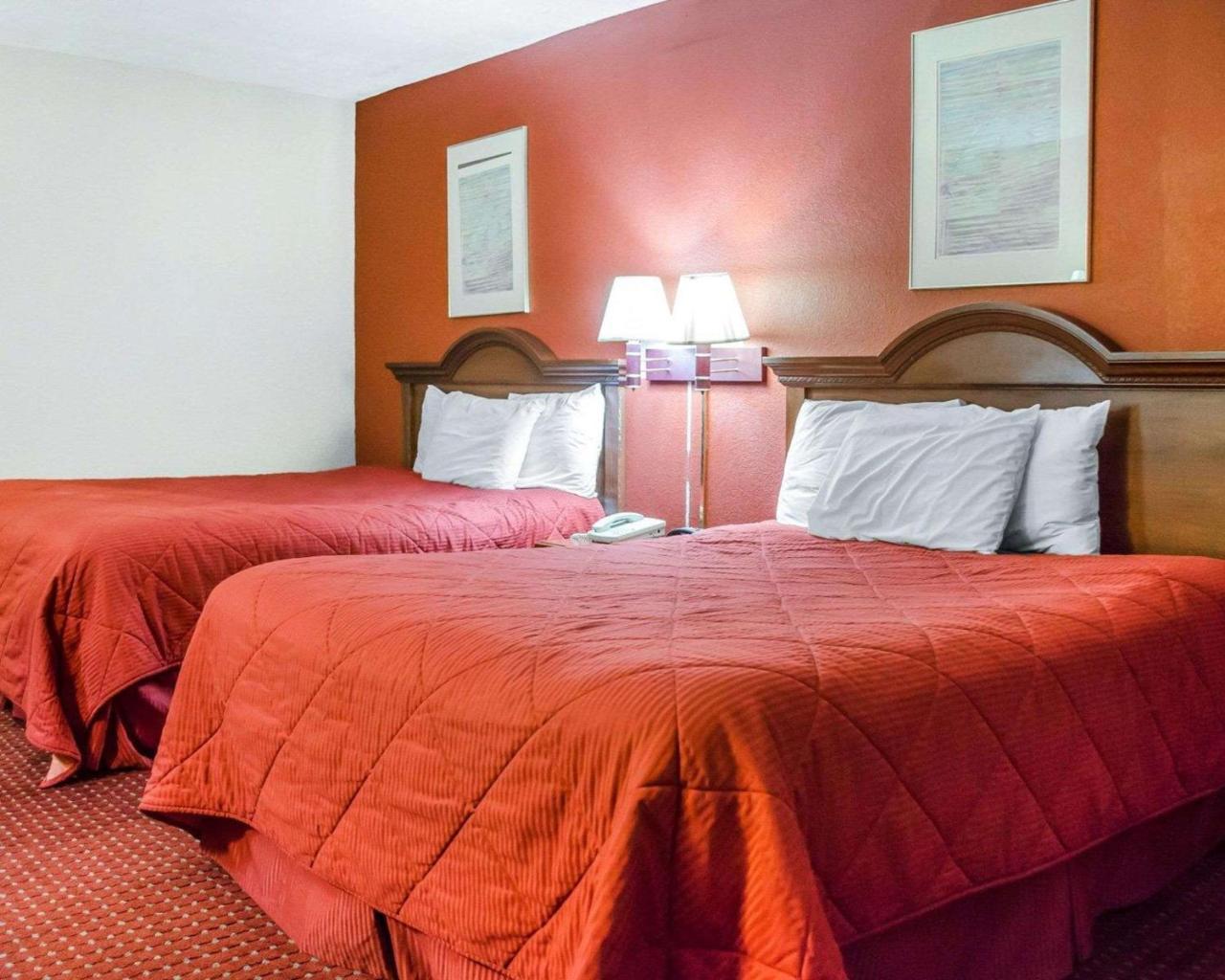 Rodeway Inn Harrisburg Exteriér fotografie