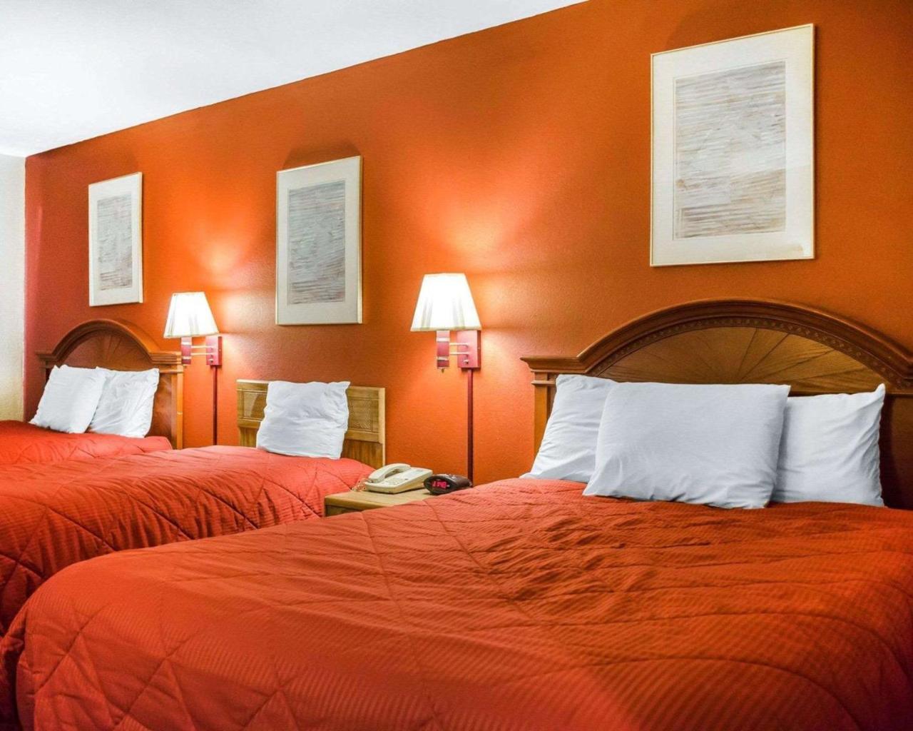 Rodeway Inn Harrisburg Exteriér fotografie