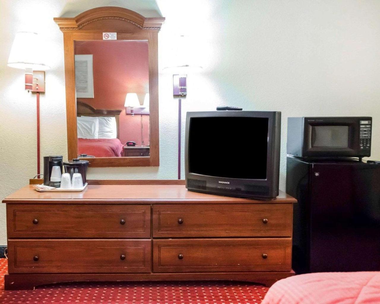 Rodeway Inn Harrisburg Exteriér fotografie